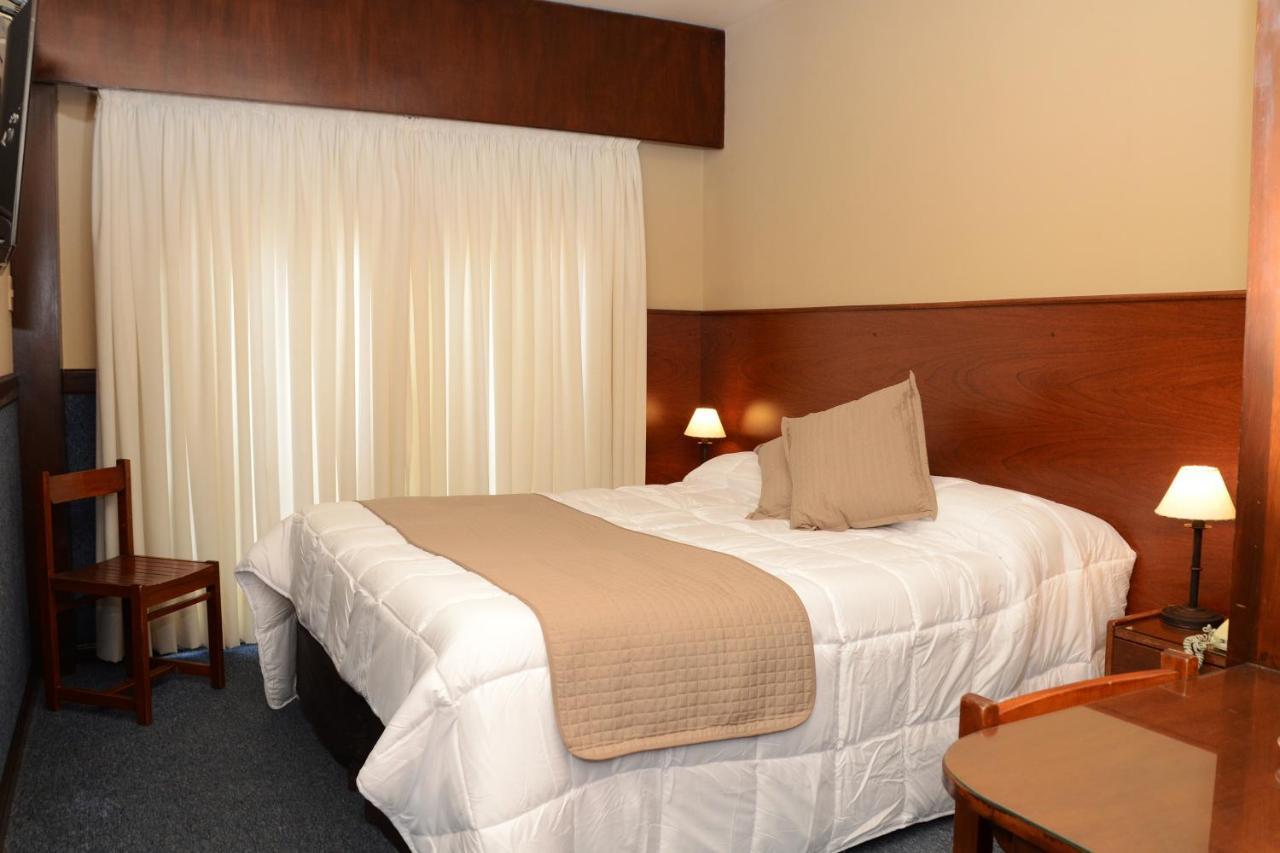 Hotel Leoncia Colonia del Sacramento Kültér fotó