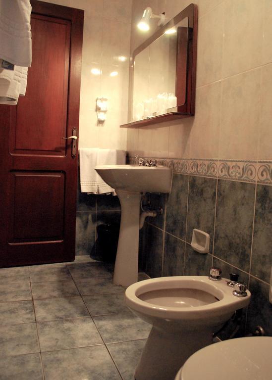 Hotel Leoncia Colonia del Sacramento Szoba fotó
